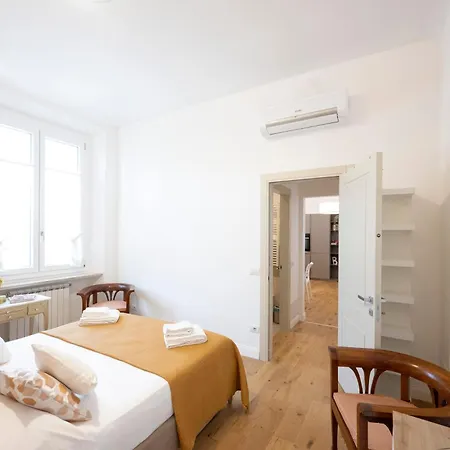 Cavour In The Center Of Apartamento Florença
